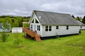 Hot Tub | Pet Friendly | Kayaks - Vasara Cottage - Image 2