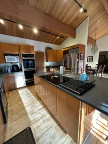 House in the mountains! Hot tub, sauna, pool table - Image 4