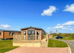 Heaton Lodge - Image 2