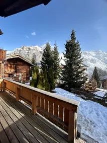 Unique Chalet with Spectacular Mountain View - Image 2
