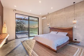 New 6 bd Modern Home Walk to Beach - Image 2