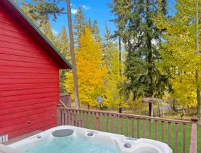 *Quaking Aspens: Hottub and Winter Adventures! - Image 2