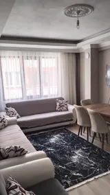 central location, 10 minutes from the airport, spacious - Image 2