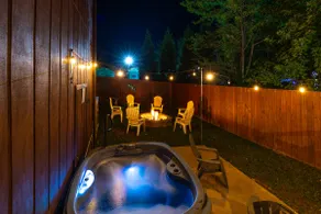 Hot Tub+Firepit+Corn Hole+BBQ+Game Room+Spa Bath - Image 3