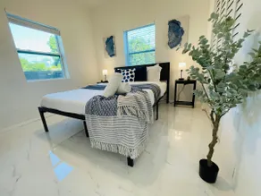 Zen House in Miami and free Parking - Image 5