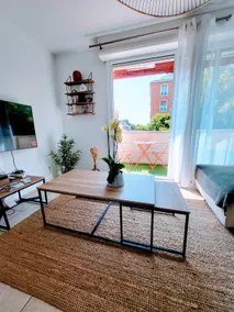 Between station and city center: 2 bedrooms for 4 - Image 2