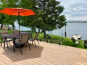 Cozy Lakeside Cottage on Lake Scugog - Image 5