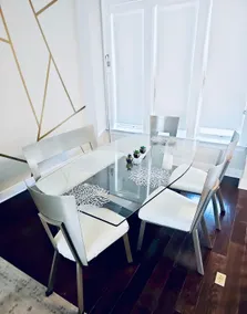 Gorgeous 4-Level Home w/ Parking Free Cancellation - Image 2