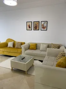 Lovely 1-bedroom rental unit with sea view - Image 3