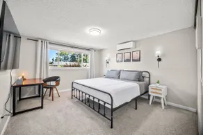 Near Park. PDX Home w/ Hot Tub, BBQ & 1 Gig Wifi! - Image 2