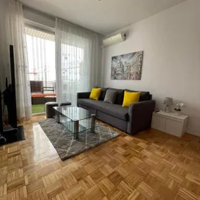 Jose Manuel Llaneza's Apartments, Apartment with. - Image 4