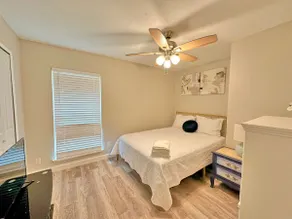 No chores! Nearby North Dallas-Grandscapes - Image 4