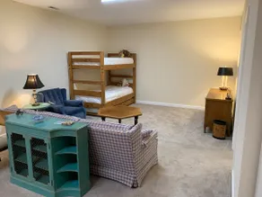 Peaceful Hillsborough Hideaway! - Image 4