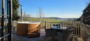Hot tub-outdoorsy ambient-cozy-pets welcome - Image 3
