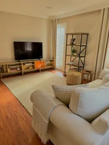 Urban Comforts: Fully Equipped, Steps to Downtown! - Image 2
