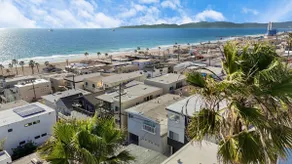 1 Bedroom Apartment Blocks from Beach - Image 4