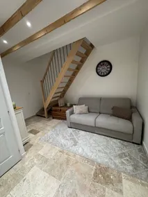 Quiet and secure apartment - Image 5