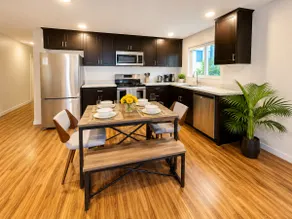 2BR/2BA with Parking & Peaceful Vibes - Image 2