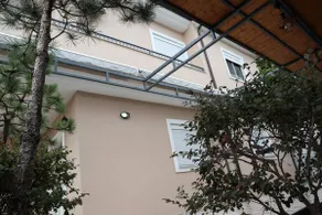 Lake Retreat Villa - Image 2