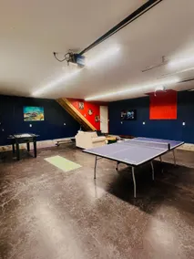 Waterfront Cottage on Lake w/ Hot Tub + Game Room - Image 4