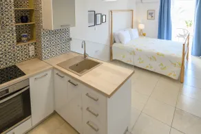 Seaside Apartment - Image 5