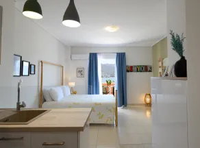 Seaside Apartment - Image 3