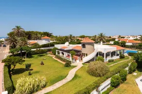 Villa Mercedes by Villa Plus - Image 4