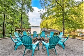 Lake Life Balance | Excellent Location - Image 2