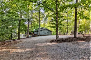 Lake Life Balance | Excellent Location - Image 4