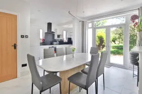 Peaceful Home, Kingston upon Thames, No Guest Fee - Image 5