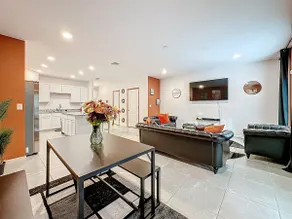 Stylish 3BR • 2.5BA Near JAX Airport & Downtown - Image 5