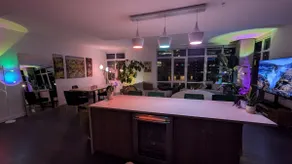 Sunlight Filled Luxury Penthouse - Image 3
