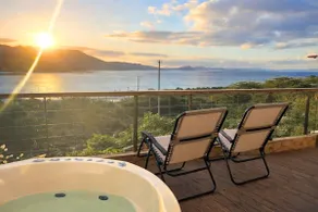 Serenity - A rental stay overlooking the blue sea and morning sun, and the ships in the harbor - Image 4