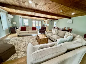 Coastal Charmer! Hot Tub, Walk To Beach, Sunsets! - Image 4