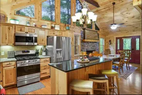 Upscale Cabin! Hot Tub & Arcade! - Image 4