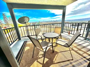 Tranquil Hidden Gem off Hilltop! - Image 2