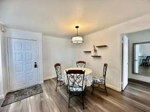 Tranquil Hidden Gem off Hilltop! - Image 4
