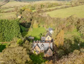 Country House with 7 bedrooms and 3 buildings - Image 2