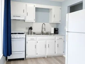 Affordable 1bd Apt Walk to ISU 8 minutes to Rivian - Image 3