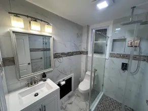 The blue backyard studio suite! - Image 5