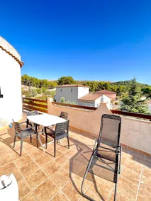 3 Bedroom Apartment Near Marseille Airport - Image 2