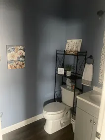 Charming 2BR Home - Image 4