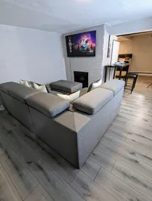 Serene & Cozy Suite | Private Entrance & Driveway - Image 4
