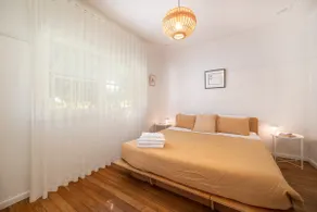 The Blue Beach House - Pet Friendly Coastal Escape in Mollymook - Image 5