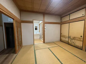 25 min to Narita. 3 min walk to lake side. - Image 3