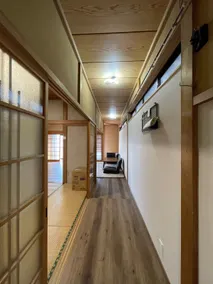 25 min to Narita. 3 min walk to lake side. - Image 4