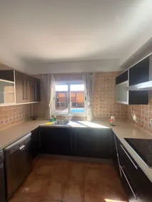 A house with its own pool - Image 2