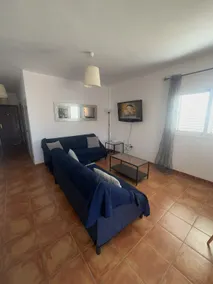 A house with its own pool - Image 5