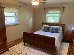 Charming Retreat - Image 5