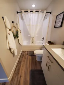 Red Rock Suite - Image 5